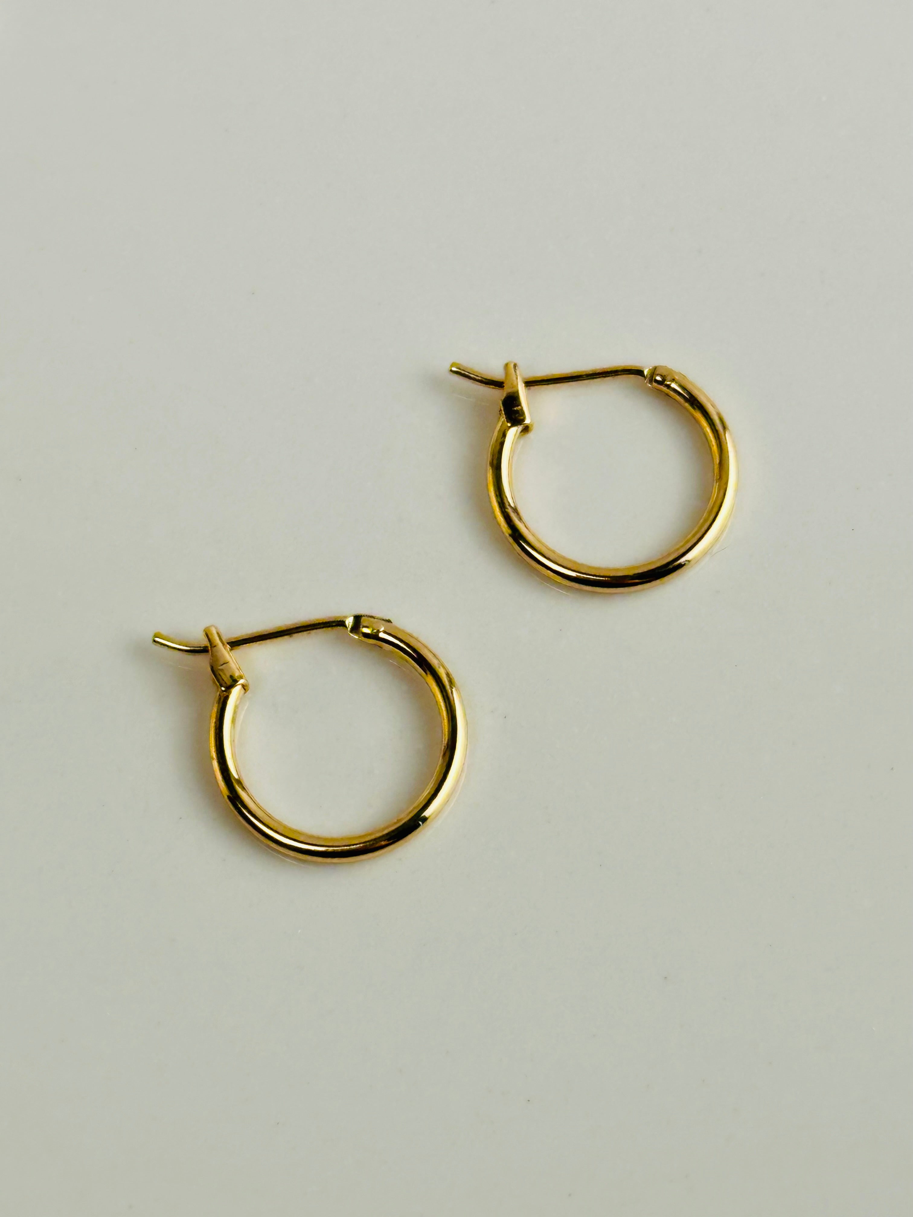 15mm gold-plated hoop earrings – lightweight, hypoallergenic, and tarnish-resistant